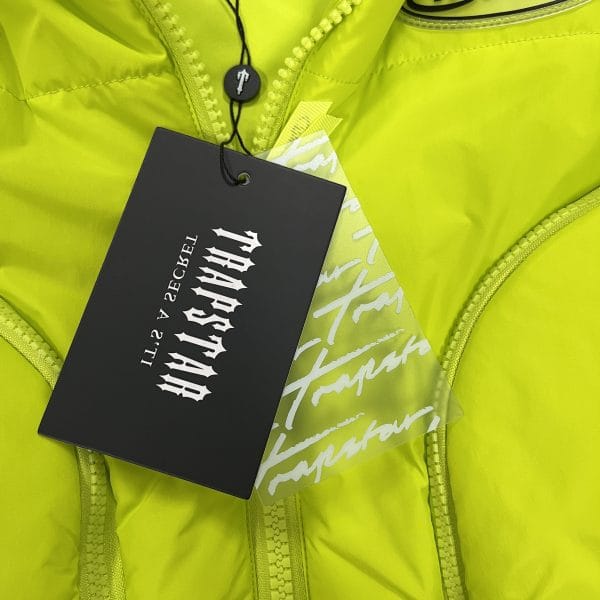 trapstar-hyperdrive-gilet-lime-black-jacket-5