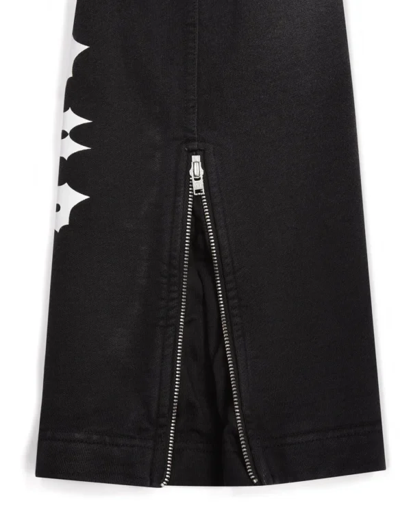 trapstar-x-cough-syrup-graphic-jogger-black-2